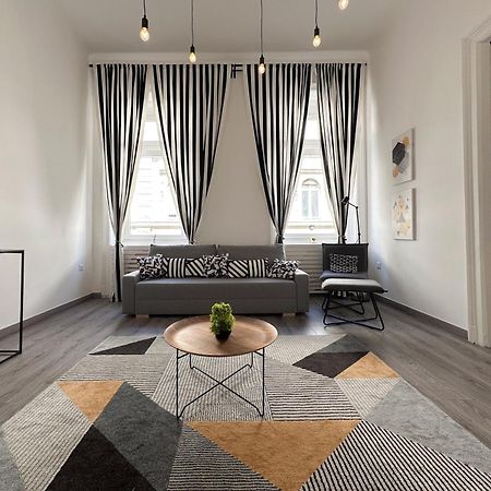 R&R Central Apartment Budapest Exterior foto
